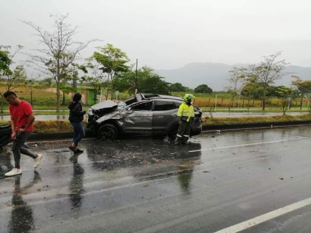 Portero del Deportes Tolima sufrió aparatoso accidente mientras se dirigía al lugar de entrenamiento.