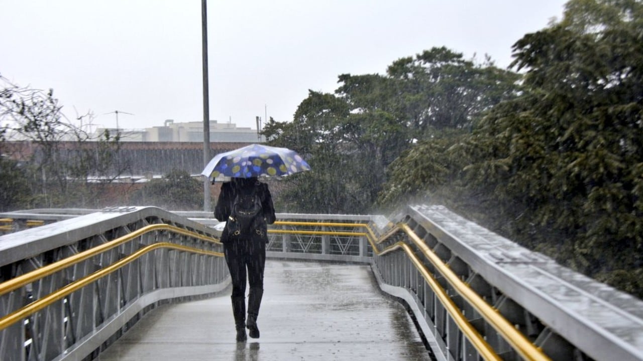 Fuertes lluvias se presentan a esta hora en Bogotá.