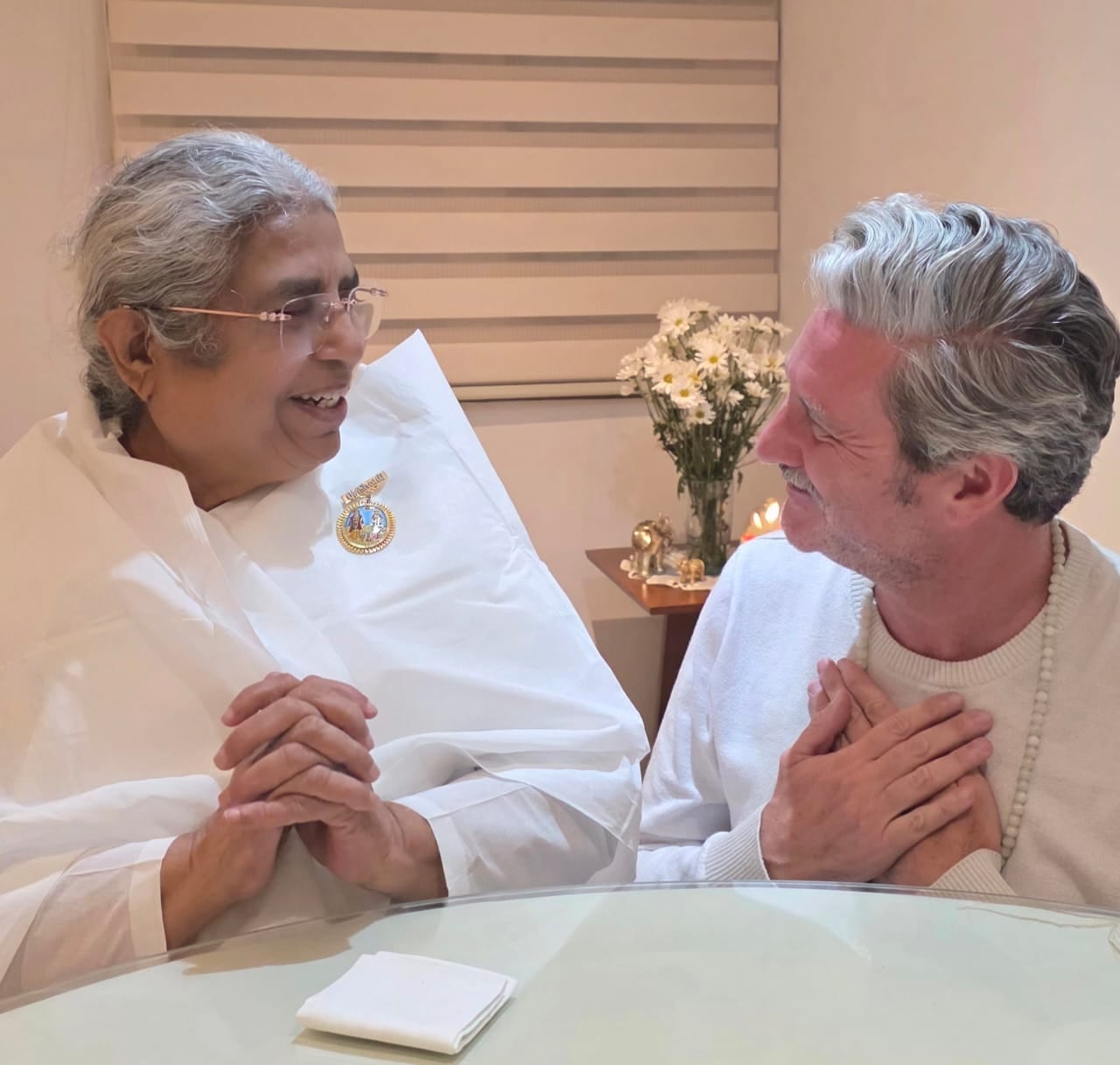 Krish Benvenuti entrevistó al líder espiritual.