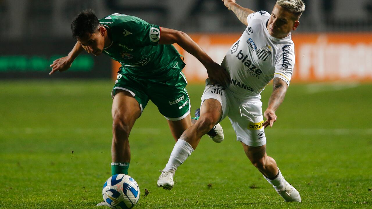 Santos de Brasil acusó actos racistas en Chile, durante el juego frente a Audax Italiano.
