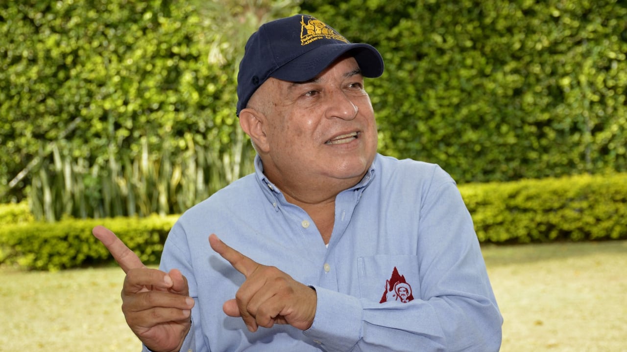 Héctor Fabio Cuéllar, director del Comité de Cafeteros del Valle, dice que además de la gestión de recursos, uno de los logros de los últimos años fue consolidar Cafexcoop que presta servicios de trilla, tostión, maquila y
comercialización para caficultores y actores de la cadena productiva: Foto: suministrada por el Comité.