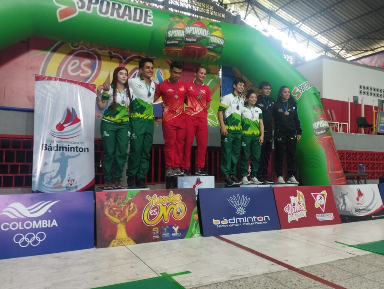 Los deportistas del Valle del Cauca se subieron a lo más alto del podio en el torneo de bádminton.