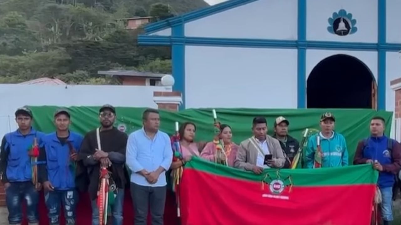 La Guardia Indígena del resguardo Nasa de Cerro Tijeras permanece en control territorial mientras la comunidad se mantiene en asamblea permanente en la vereda Altamira.