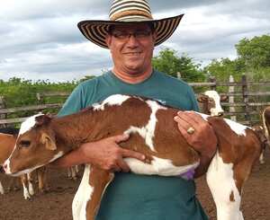 El periodista radial Mardonio Mejía fue asesinado en su residencia en el municipio de San Pedro.