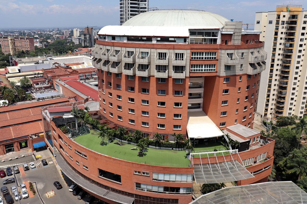 Hotel Spiwak Cali. Ami Spiwak.