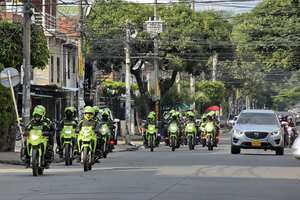 Tras el anuncio del Alcalde Alejandro Eder de que la Policia Metropolitana se tome las calles de la ciudad, se puede evidenciar la presencia de la fuerza pública con controles de vigilancia y seguridad en los barrios de cali.
