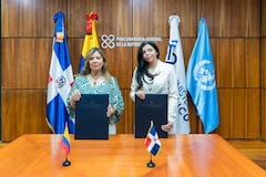Fiscal general de la Nación en Colombia, Luz Adriana Camargo Garzón, y la procuradora general de República Dominicana, Yeni Berenice Reynoso