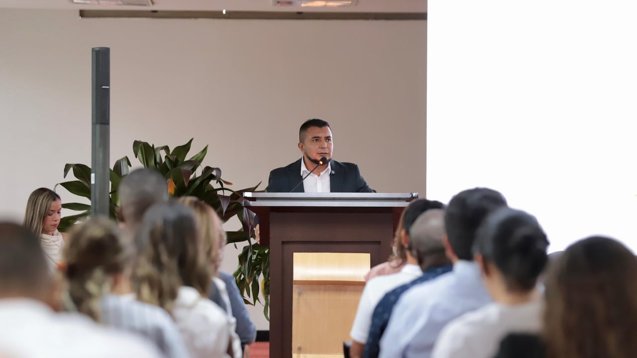 El alcalde de Yumbo, Alexander Ruiz García.