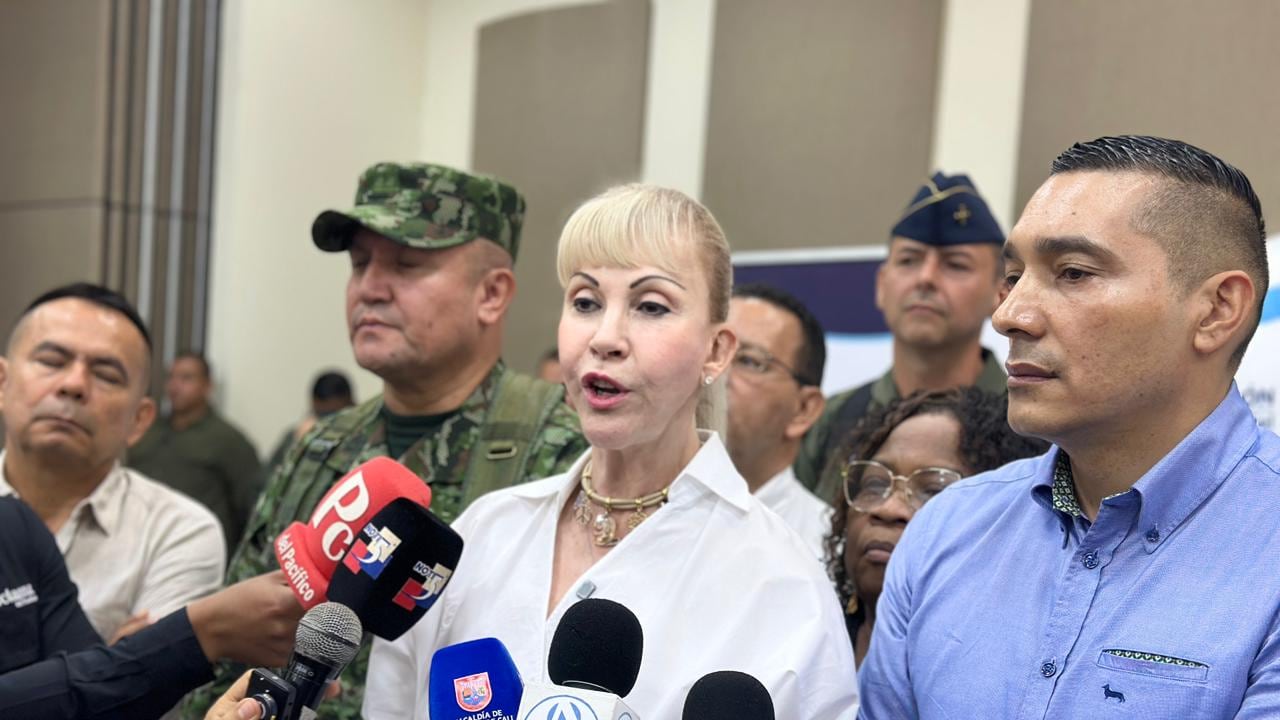 Gobernadores, alcaldes y Fuerza Pública acordaron realizar reuniones permanentes y reforzar la inversión social para recuperar la tranquilidad en el suroccidente del país.