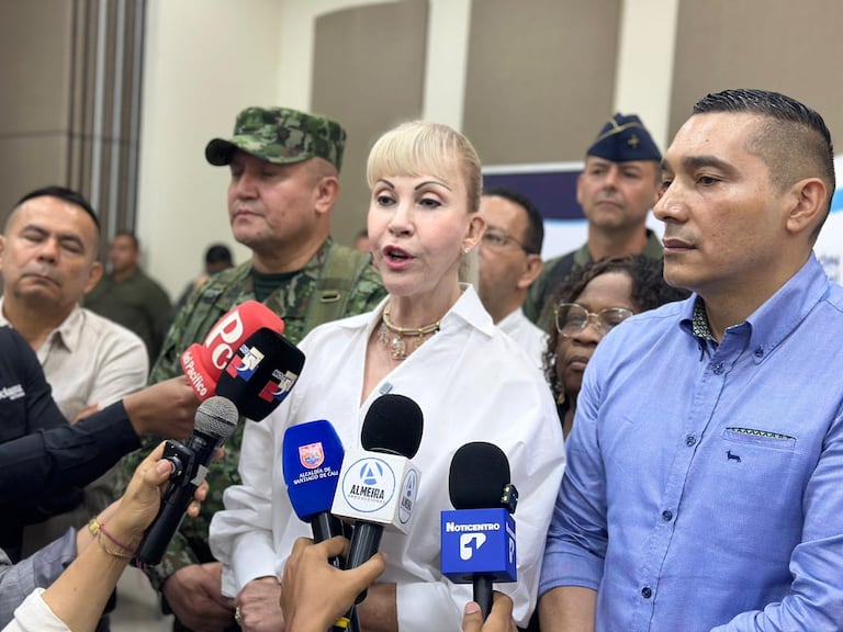 Gobernadores, alcaldes y Fuerza Pública acordaron realizar reuniones permanentes y reforzar la inversión social para recuperar la tranquilidad en el suroccidente del país.