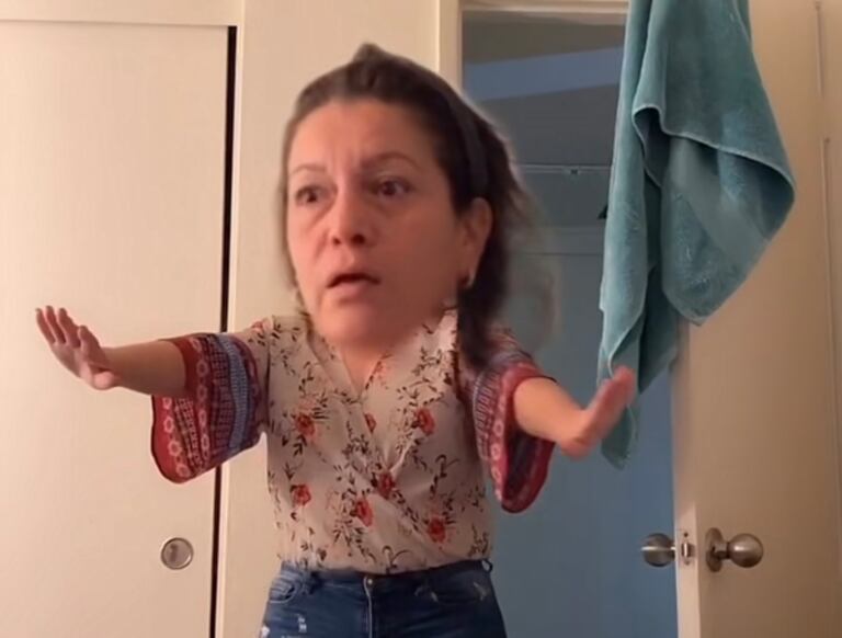 Así se ve hoy la mujer del meme de Bad Bunny que se hizo famosa en la pandemia y volvió a ser viral