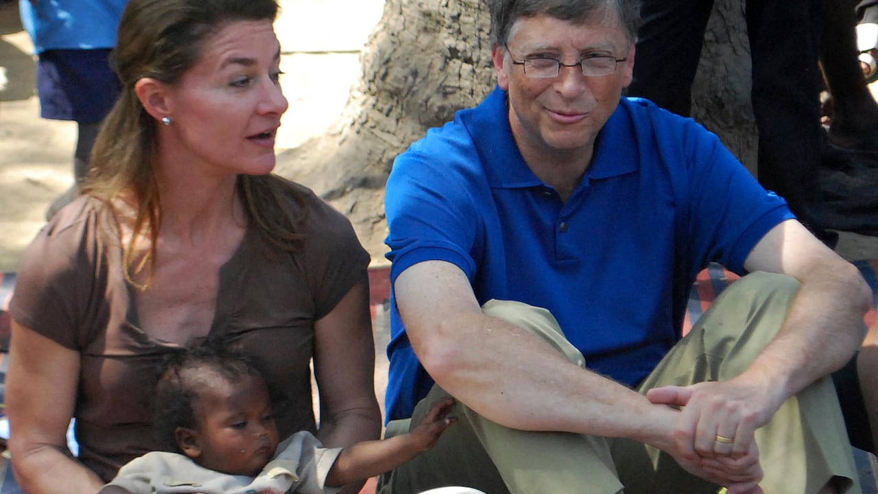 En 2011 visitaron India en el marco de su labor filantrópica.