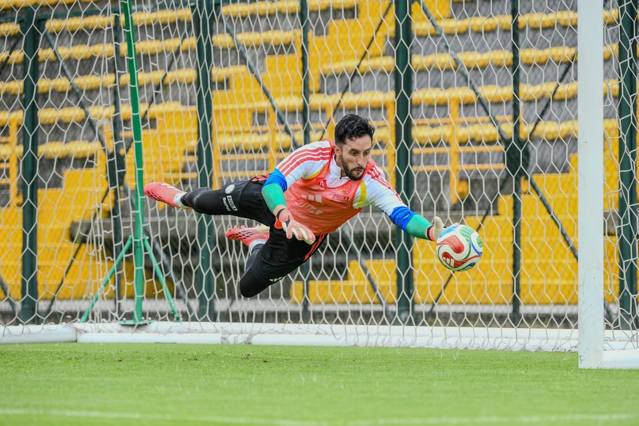 Camilo Vargas en entrenamiento de la Selección Colombia en la ciudad de Bogotá.