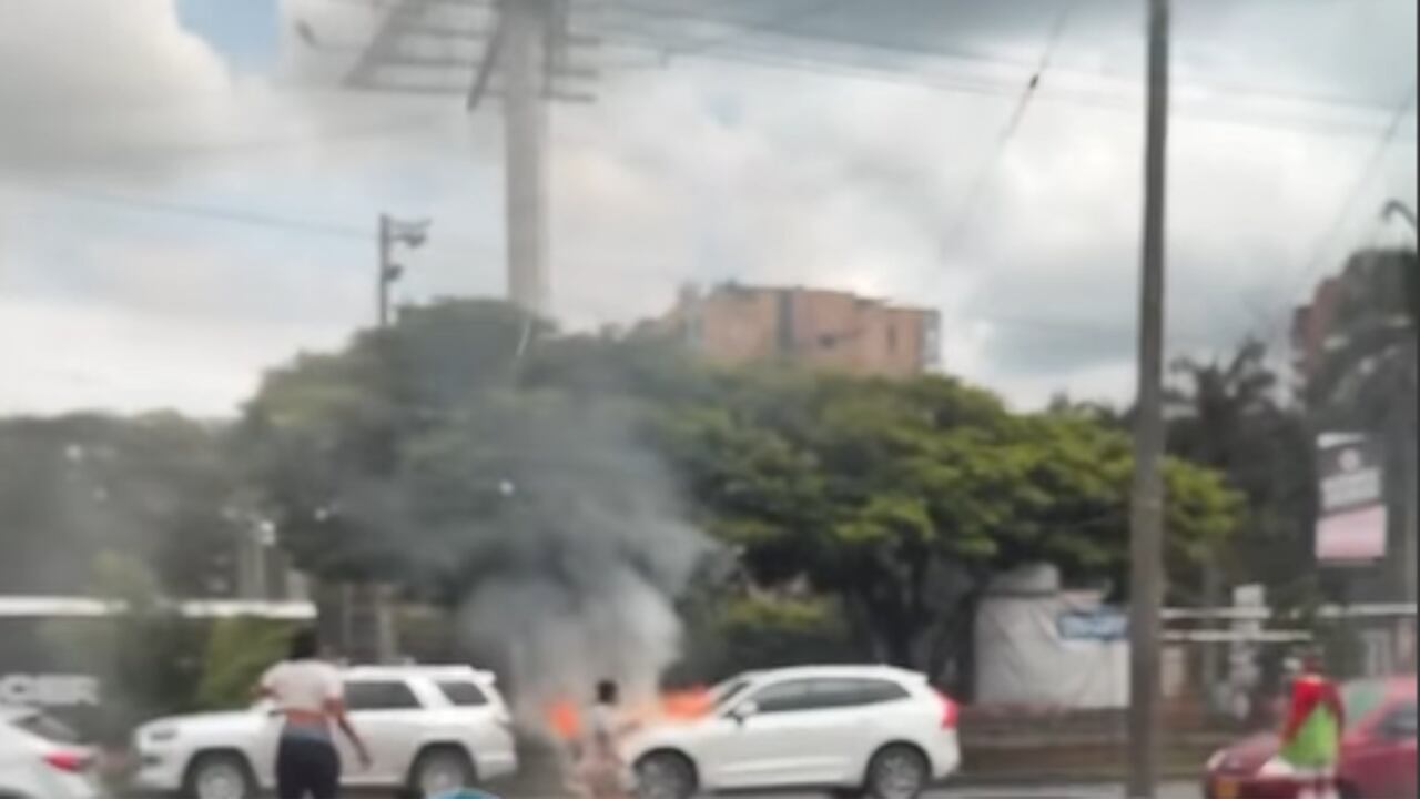 El incendio se presentó durante la tarde del sábado.