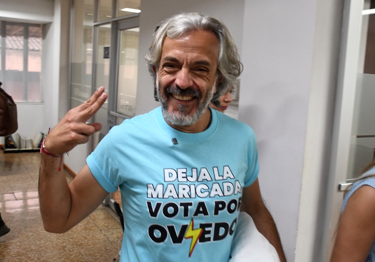 Juan Daniel Oviedo en El País.