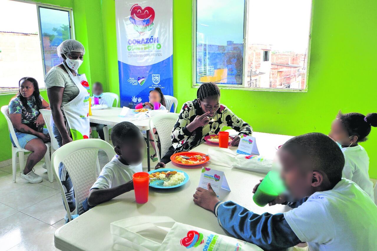 La Alcaldía de Cali ha capacitado a las gestoras de los comedores comunitarios para que identifiquen y alerten sobre posibles casos de desnutrición en menores de edad.