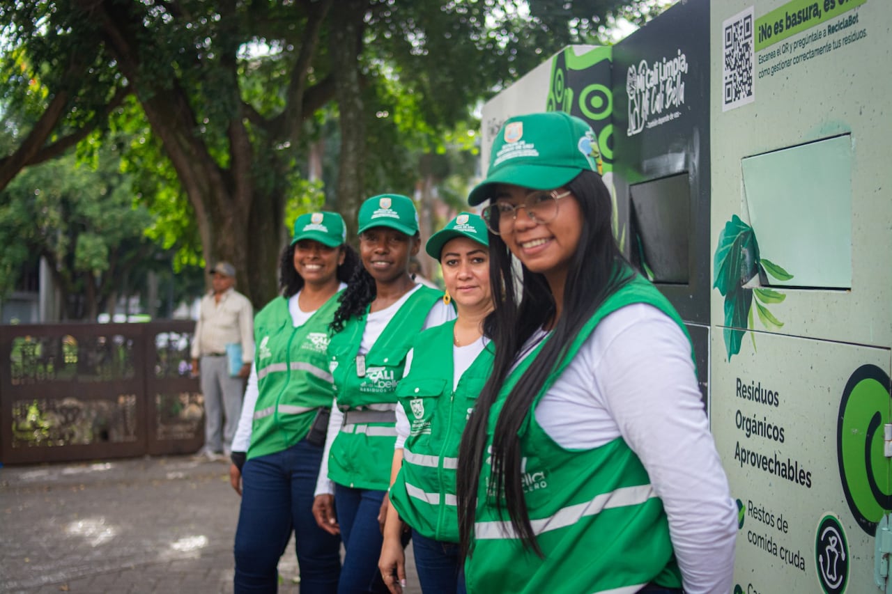 Aproximadamente, 85 personas al día recibirán sensibilización sobre manejo adecuado de residuos sólidos en este corredor emblemático de la ciudad, gracias a la estrategia Promotores ‘Mi Cali Bella’.
