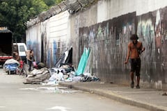 El País denuncia, los vecinos del barrio Bretaña se quejan por la llegada de habitantes de calle a su barrio lo que ha aumentado la inseguridad y las basuras en el sector.