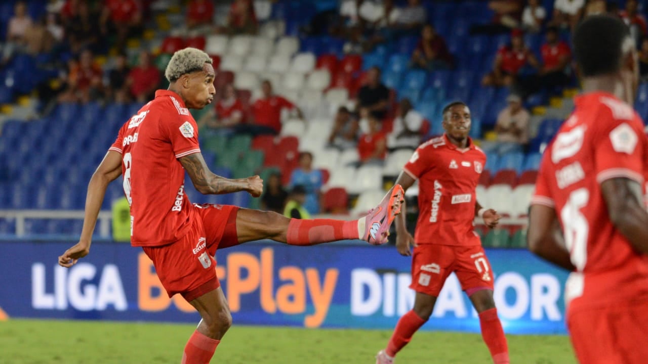 Momentos del encuentro por la fecha 6 del Grupo A de los cuadrangulares semifinales del segundo semestre de la Liga Colombiana 2025, entre América de Cali y Atlético Nacional.