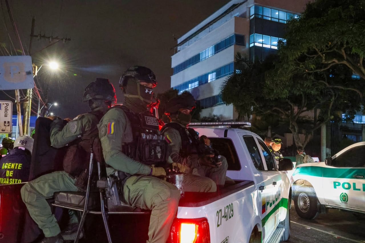 La Operación Iron busca recuperar el control de zonas del centro de Cali y garantizar que comerciantes, trabajadores, familias y ciudadanos puedan transitar y desarrollar sus actividades con tranquilidad.