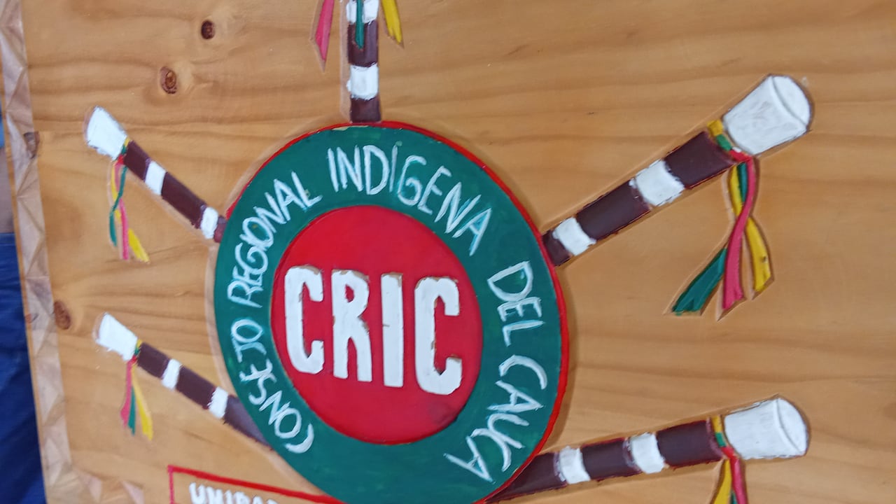 Tres miembros del resguardo de Honduras fueron retenidos por sujetos armados cuando se movilizaban de El Tambo hacia Popayán, después procedieron a hurtarle el vehículo.