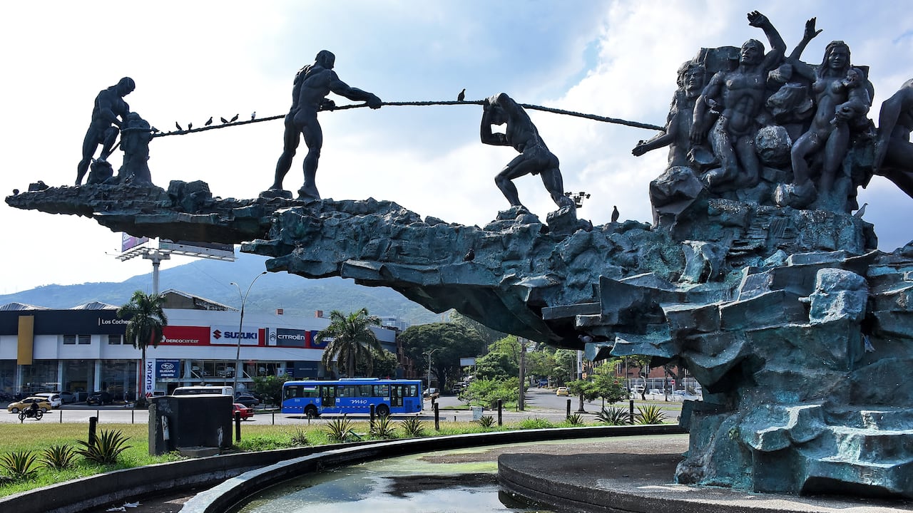 Abandono Monumento de la Solidaridad y Vía en Mal estado Calle 34 con Avenida 2 NORTE