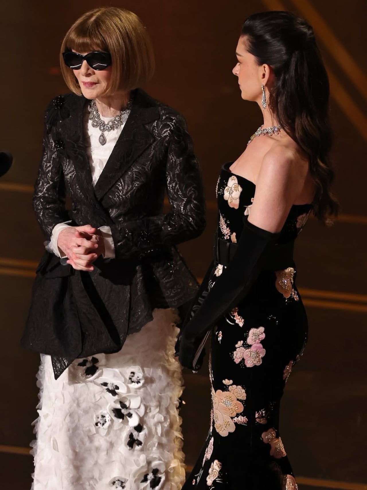 Anna Wintour y Anne Hathaway, protagonizaron un nuevo momento de la moda.