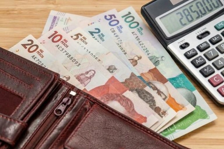 La discusión sobre el salario mínimo de 2027 reúne al Gobierno, los empresarios y las centrales obreras en torno al porcentaje de ajuste para el próximo año.