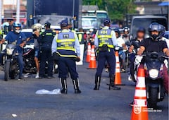 Además de aliviar la congestión, el pico y placa busca reducir los niveles de contaminación atmosférica generados por el transporte particular..