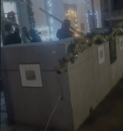 Varios sujetos la emprendieron contra la estación de Policía de Villa Rica, tras la muerte de un civil, al parecer en medio de un procedimiento de control.