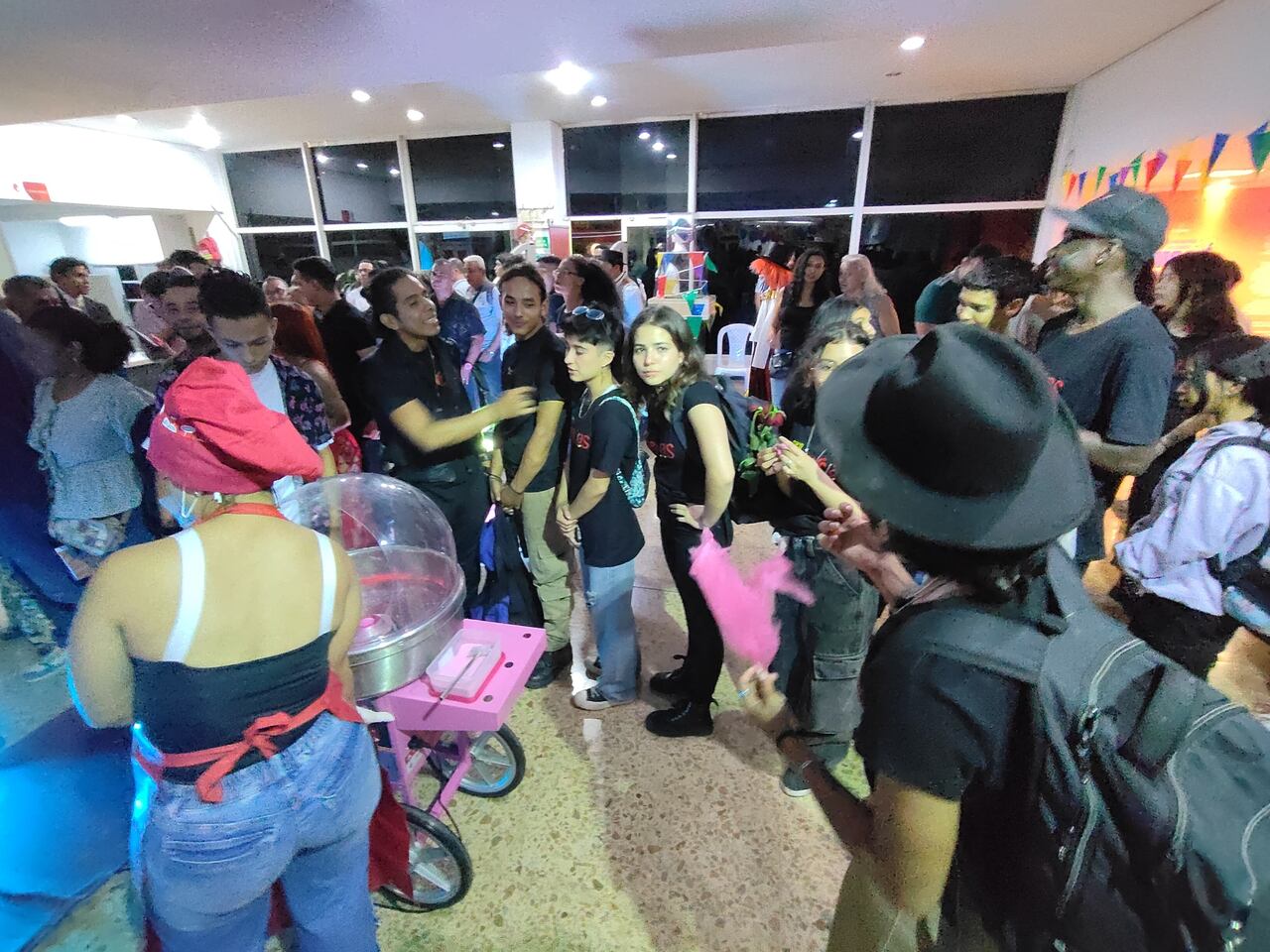 Exhibición que estará en la Biblioteca Departamental Jorge Garcés Borrero de Cali y se podrá apreciar gratuitamente entre 8 al 28 de marzo,