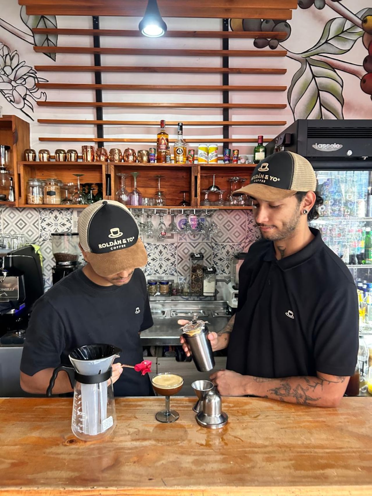 Consumidores prueban preparaciones inspiradas en la identidad cultural y cafetera del territorio.