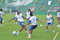Las jugadoras de la Selección Colombia Femenina entrenaron en el estadio Palmaseca.