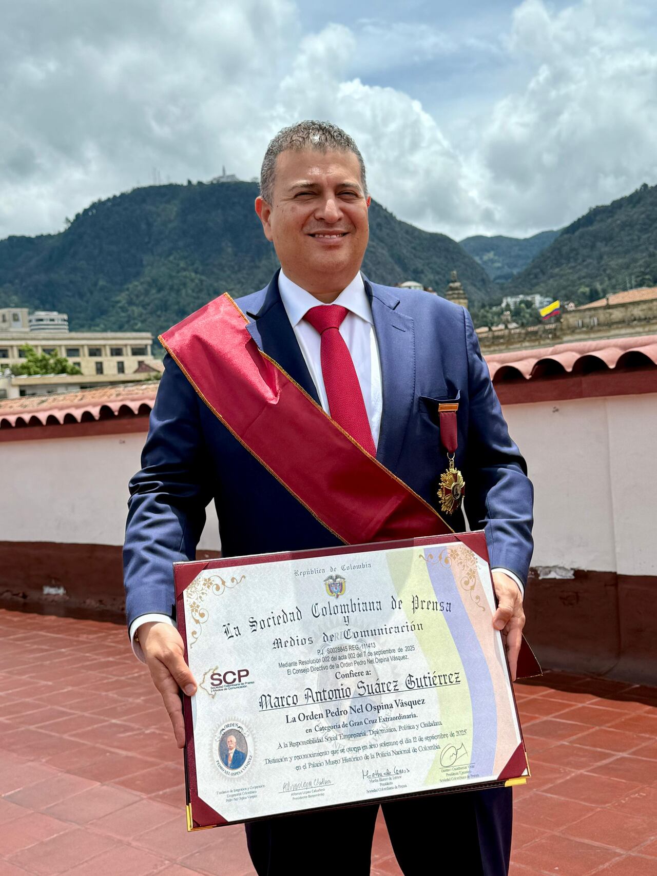 Marco Antonio Súarez, director de la CVC, durante el acto de reconocimiento en la ciudad de Bogotá.