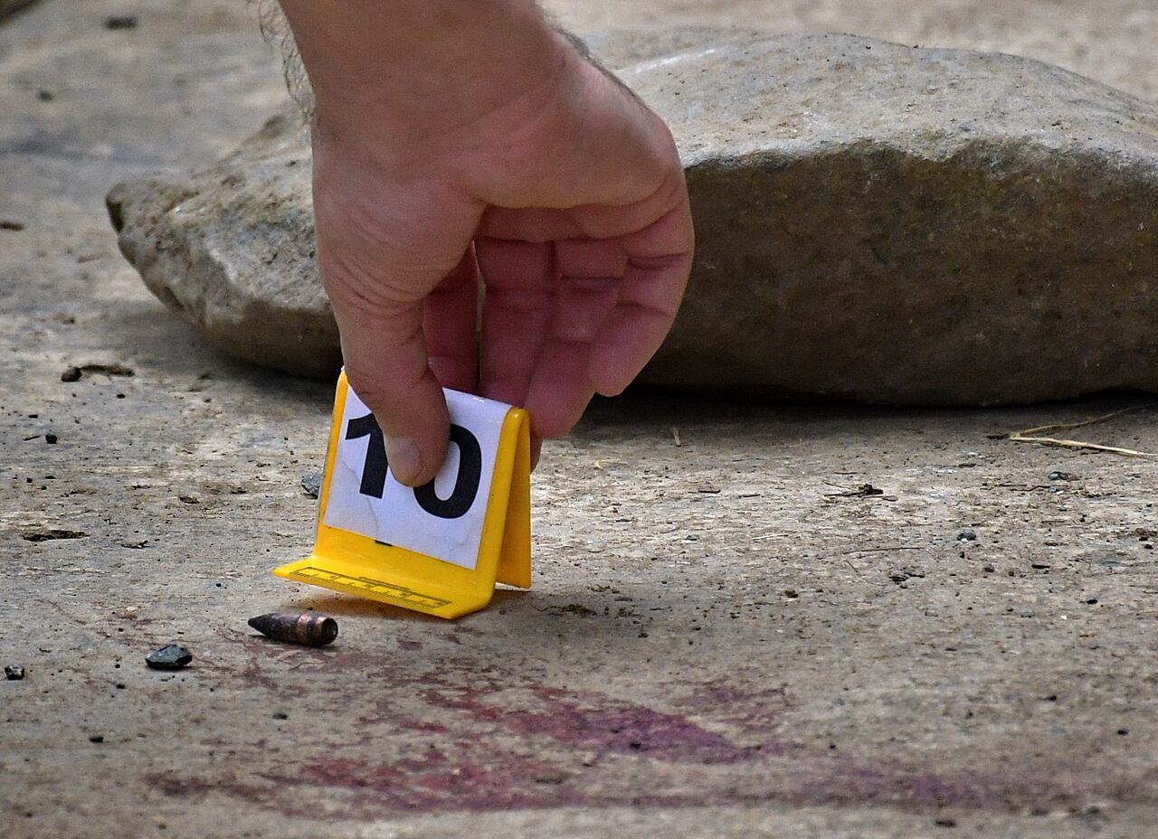 Enfrentamiento entre comunidad y Ejército por minería ilegal deja una persona muerta y cuatro heridas en Pichindé, Cali