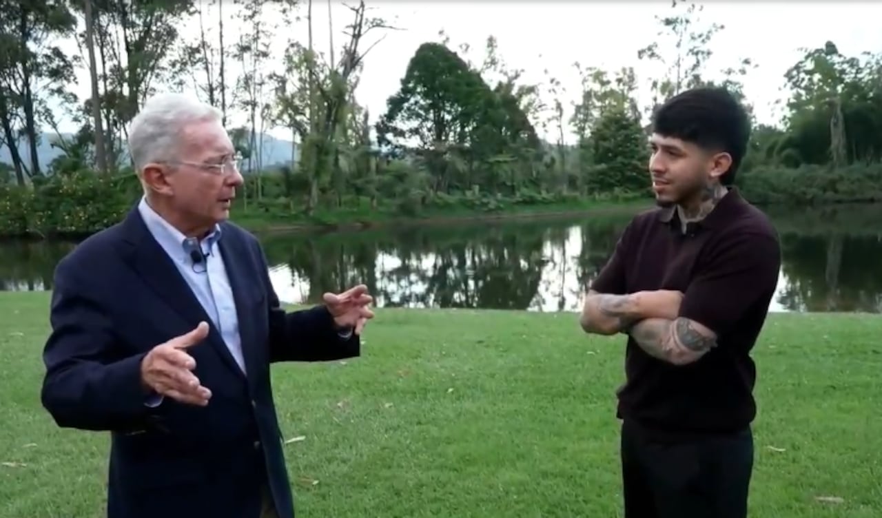 Álvaro Uribe y Westcol en El Uberrimo.