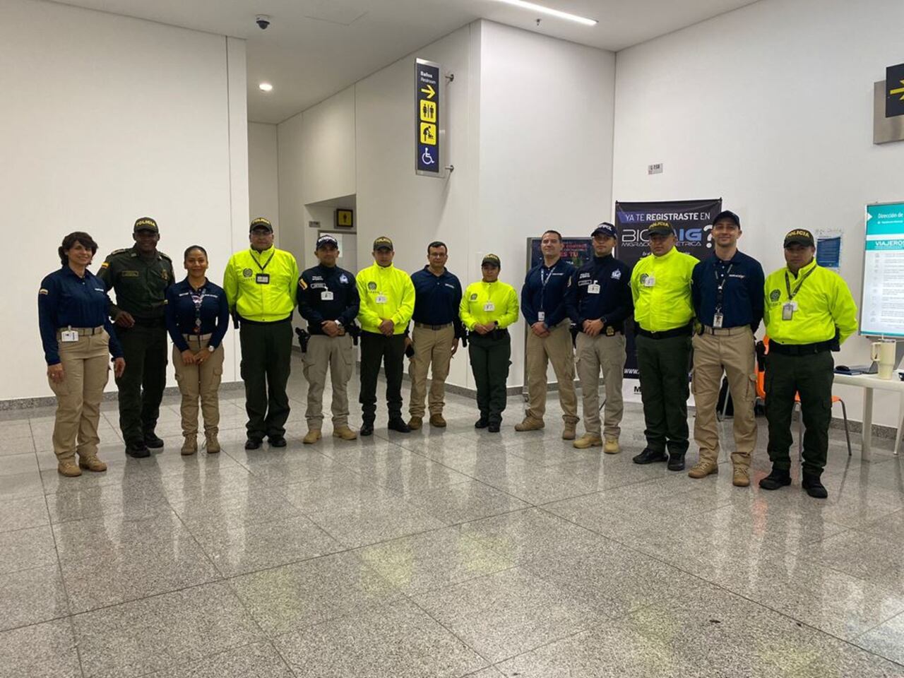 Verificación de documentos y entrevistas en salas nacionales e internacionales hacen parte de esta estrategia.