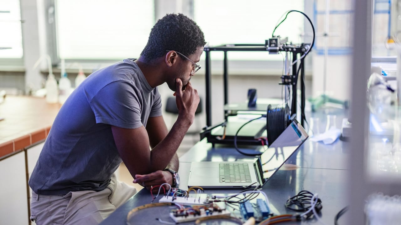 Ingeniero electrónico