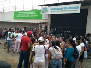 Aparentes enfrentamientos entre los internos se dieron durante la hora de visitas en la tarde de este sábado en el centro de formación de menores El Buen Pastor, en Cali.