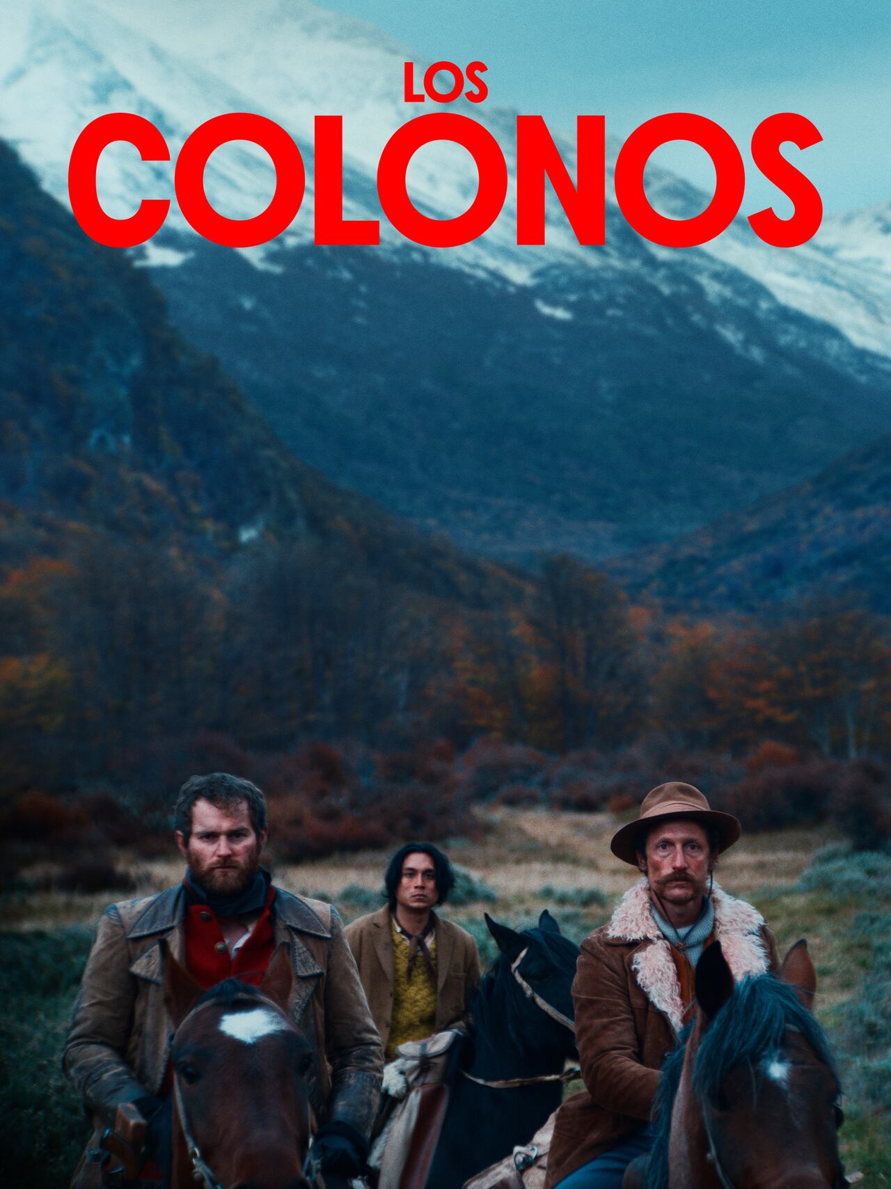 ‘Los colonos’ es una película chilena del 2023, opera prima de Felipe Gálvez. Es un western que utiliza la convención del género para hacer una denuncia histórica.
