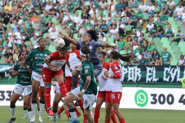 Imagen de la final de vuelta de la Liga Femenina 2025, entre Deportivo Cali e Independiente Santa Fe.