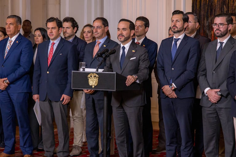 Abelardo De La Espriella y sus ministros este 6 de octubre.