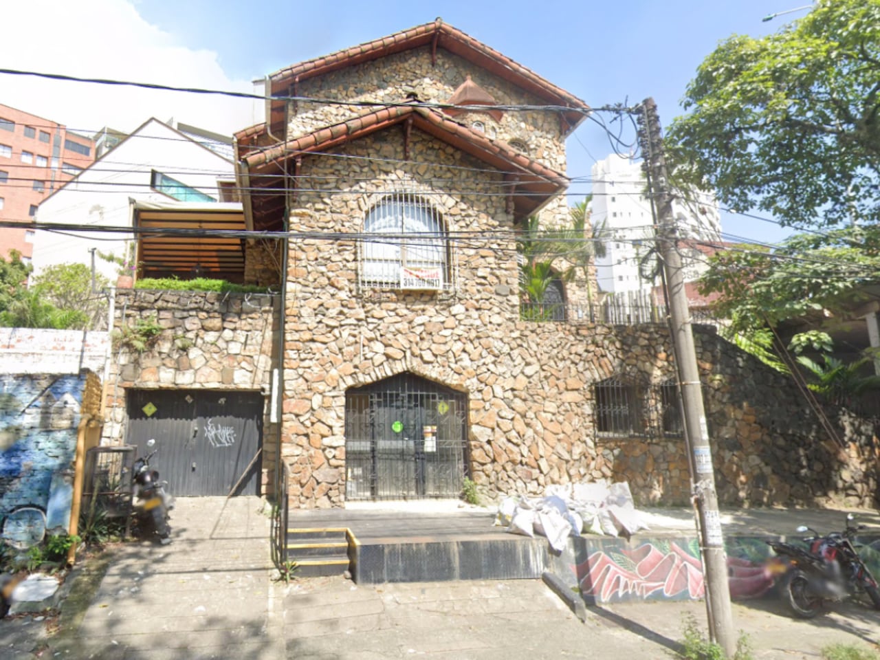 El Castillo Molina Mejía también es otro de los ejemplares que conserva su estructura en este último tiempo.