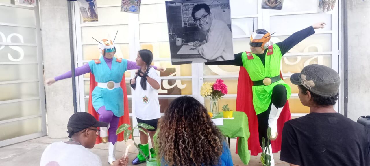 La Fundación Cultural Umbrella Cali realiza diferentes eventos y lleva más de 10 años trabajando con comunidades como la Comuna 13 y sus alrededores, buscando acercar la lectura y la tecnología a quienes no siempre tienen fácil acceso a ellas.