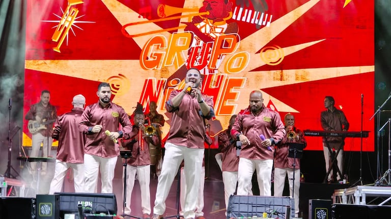 Grupo Niche celebra el éxito del Legacy Tour y adelanta sus planes para 2026 desde la Calle de la Feria.