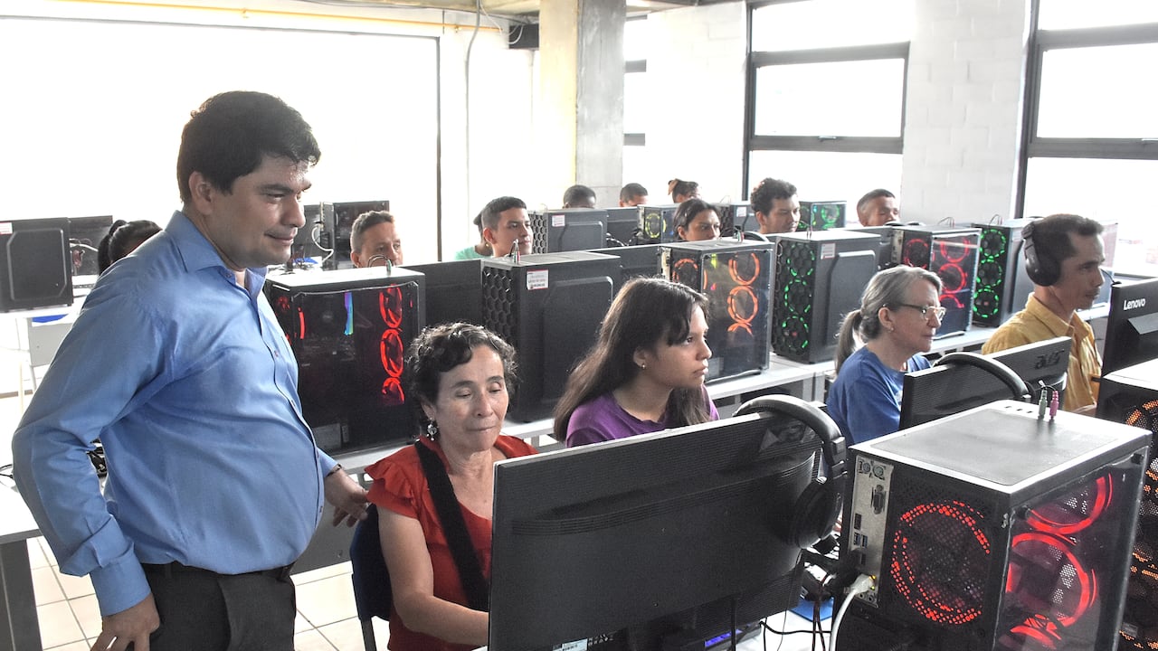 Inauguración Universidad Jeison Aristizábal para personas con Discapacidad.