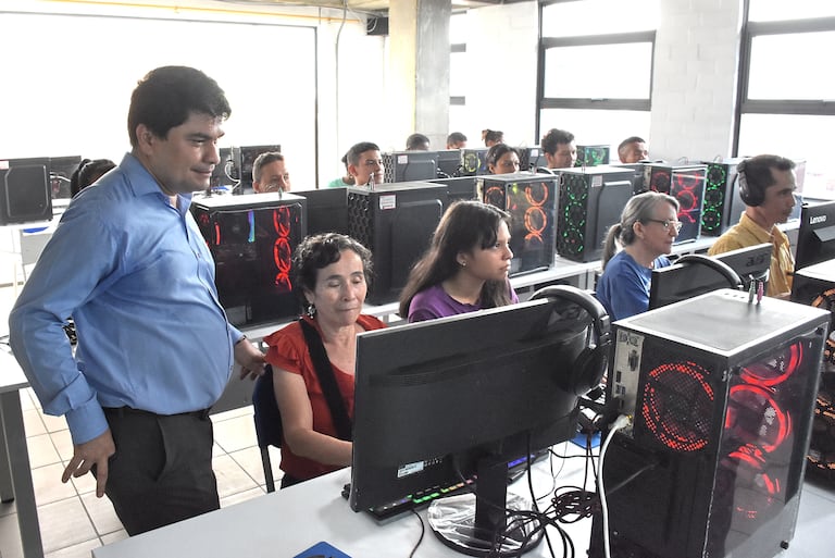 Inauguración Universidad Jeison Aristizábal para personas con Discapacidad.
