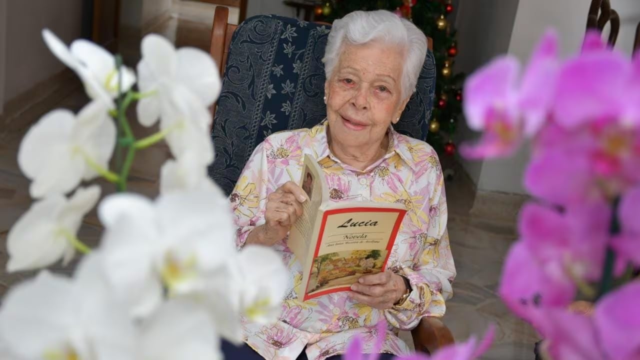Ana Luisa Becerra de Arellano