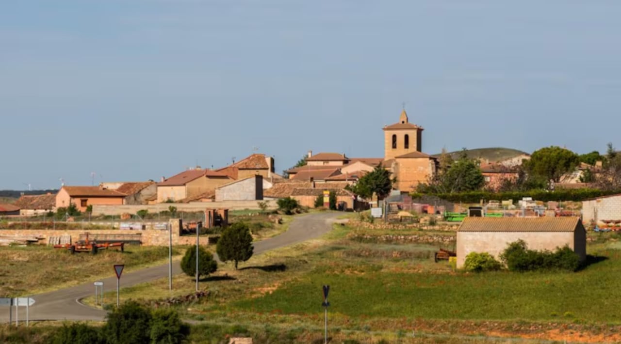 El municipio en España que ofrece vivienda gratuita para repoblar el pueblo.