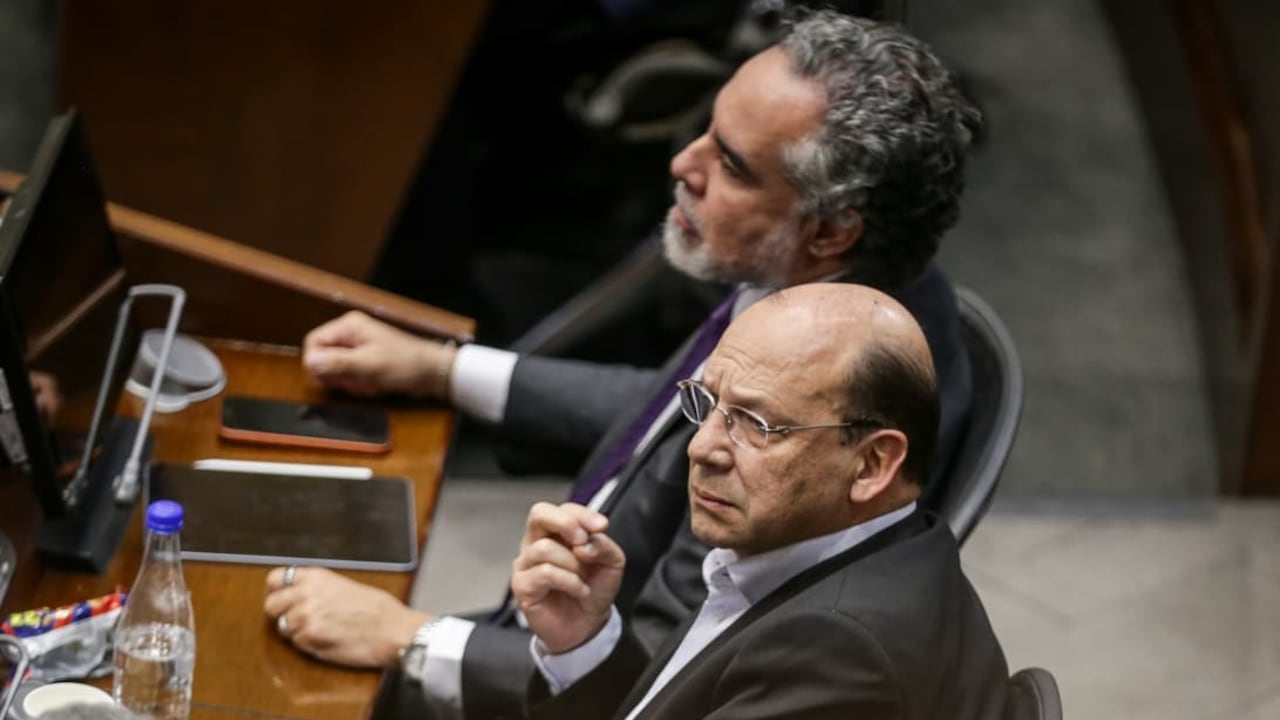 Ministros Armando Benedetti y Germán Ávila